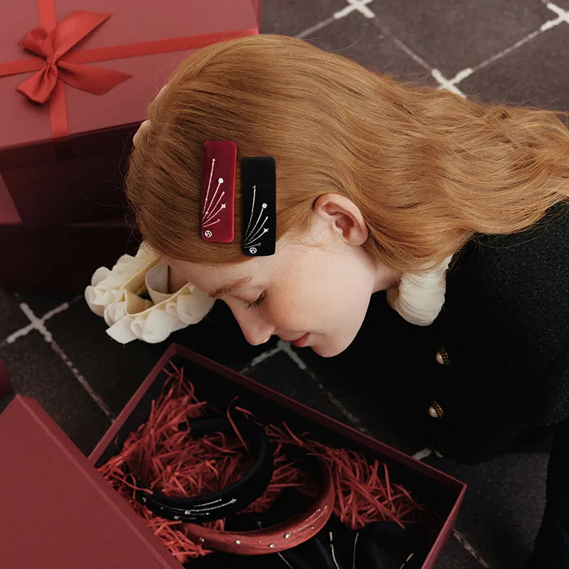 Claire Velvet Snap Clip