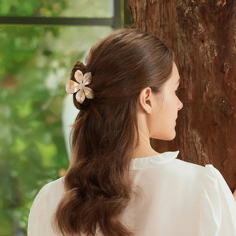 Alice Flower Medium Hair Claw - EVITA PERONI OFFICIAL