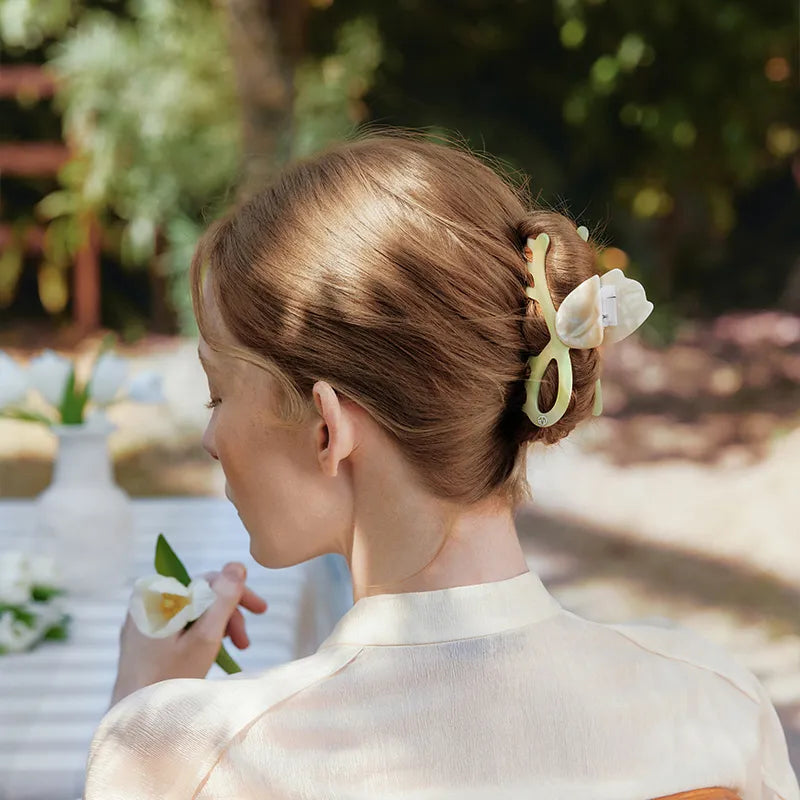 Afternoon Tulips XL Hair Claw - EVITA PERONI OFFICIAL