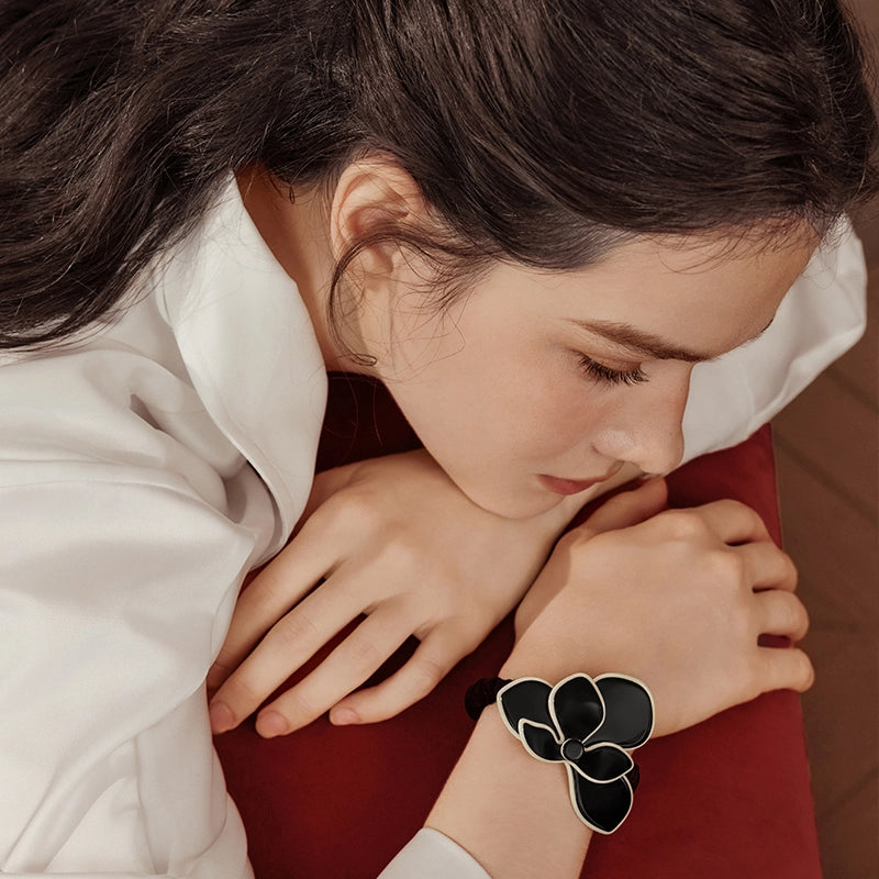 Aranya Flower Hiar Tie