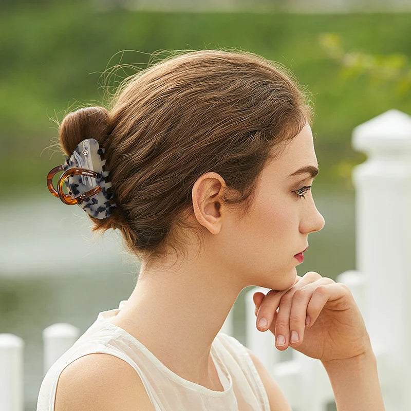 Bonnie Large Hair Claw
