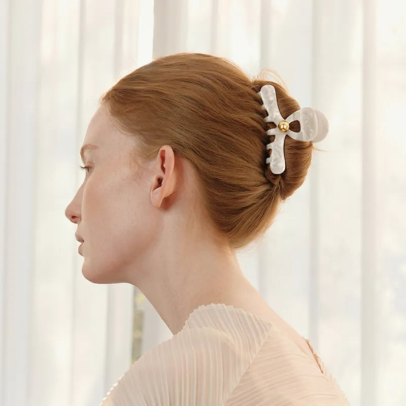 Penelope Large Hair Claw