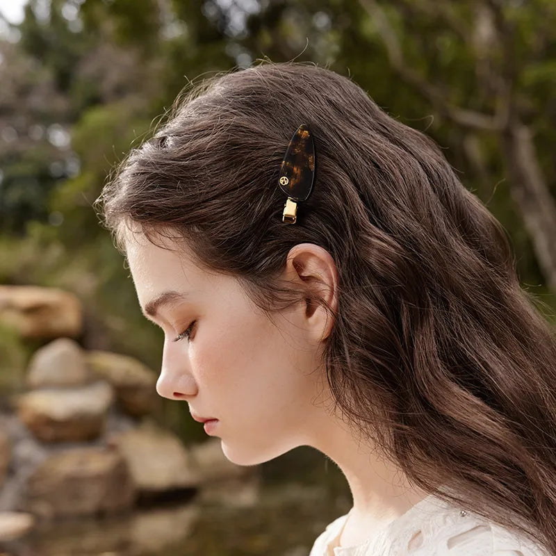 Helen Pelican Jaw Clip - EVITA PERONI OFFICIAL