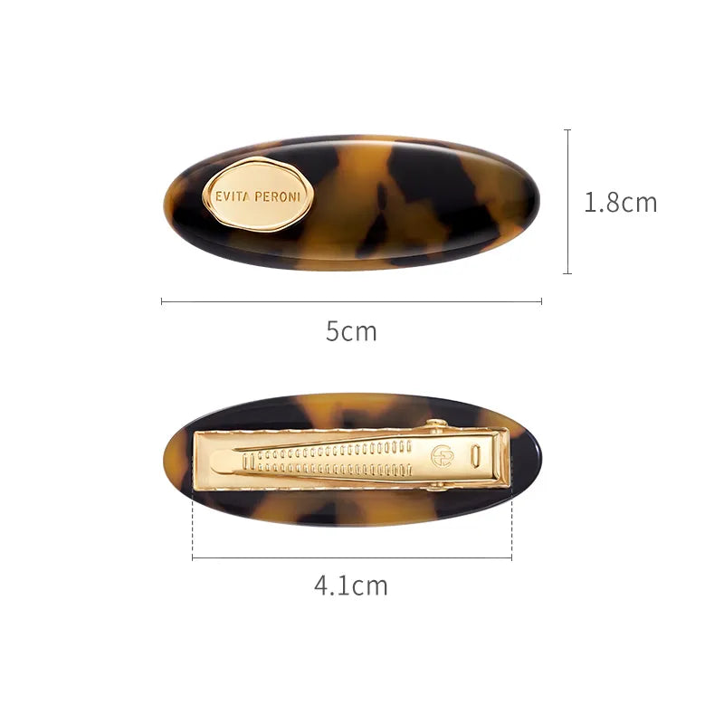 Eliana Classic Waltz Pelican Clip - EVITA PERONI OFFICIAL