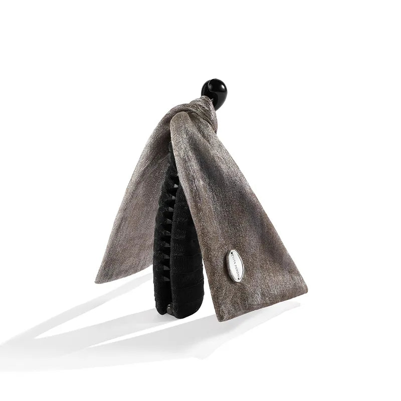 Clara Bendable Bow Shape Banana Clip