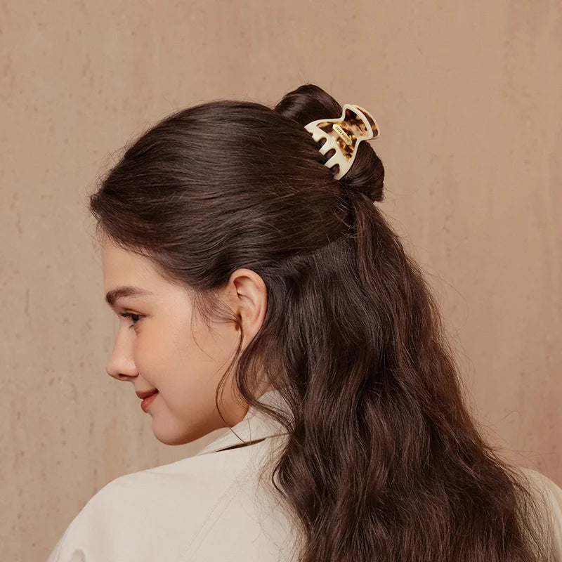 Hilary Small Hair Claw