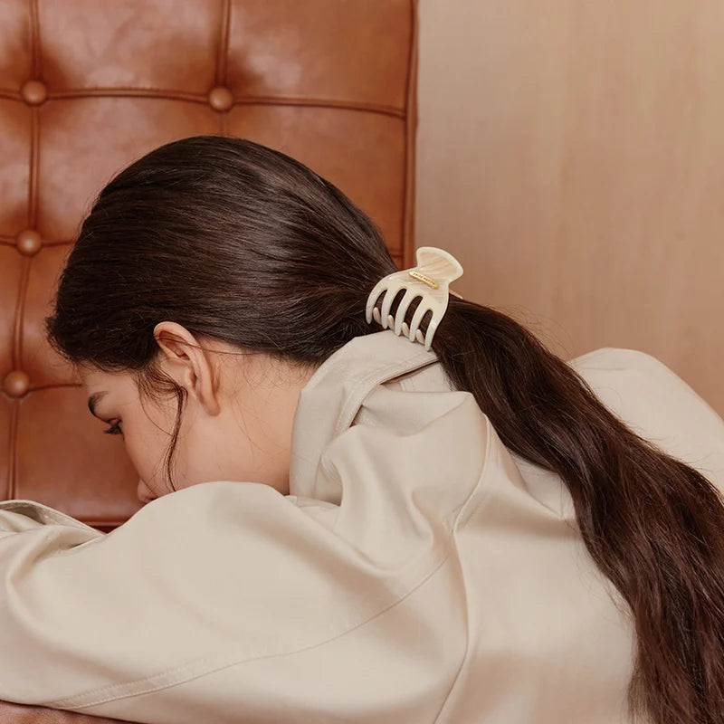 Hilary Small Hair Claw
