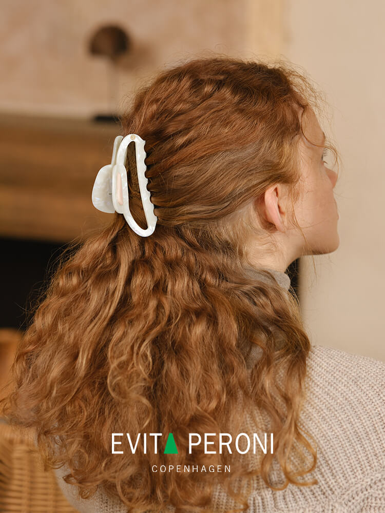 Beulah Natural Flow Large Hair Claw - EVITA PERONI OFFICIAL