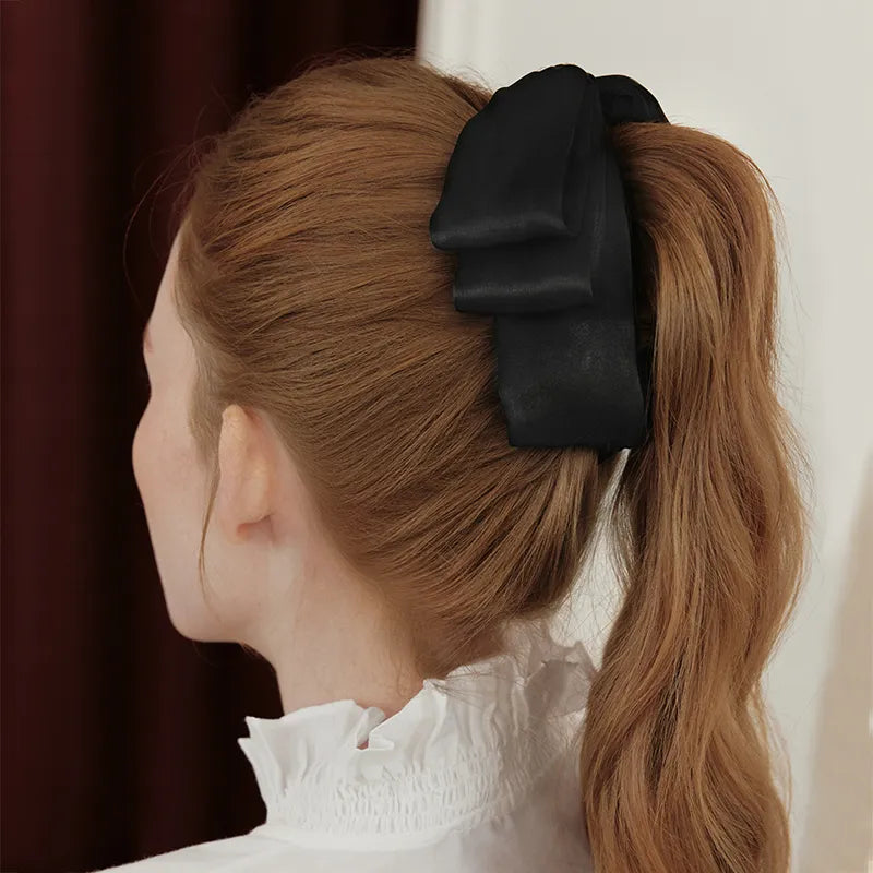 Trinity Ruffled Ribbon Bow Banana Clip - EVITA PERONI OFFICIAL