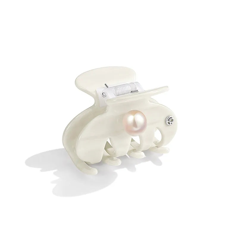 Alexandra Pearl Medium Hair Claw