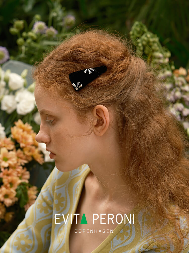 Editha Velvet Crystal Snap Clip - EVITA PERONI OFFICIAL