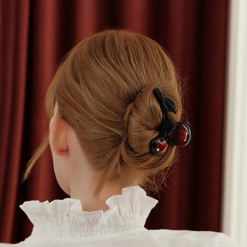 Elowen Cherry Medium Hair Claw