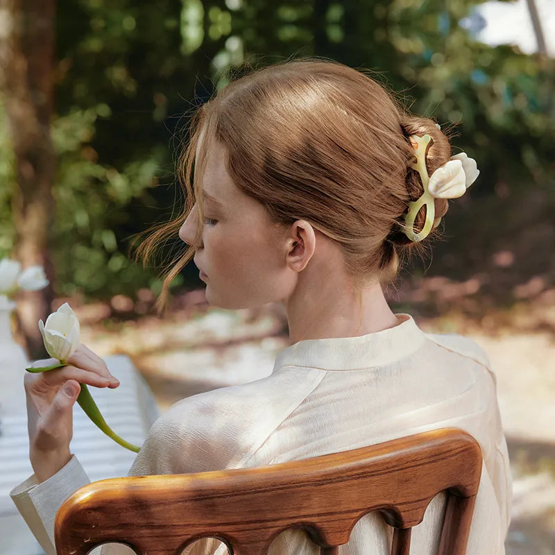 Afternoon Tulips XL Hair Claw - EVITA PERONI OFFICIAL