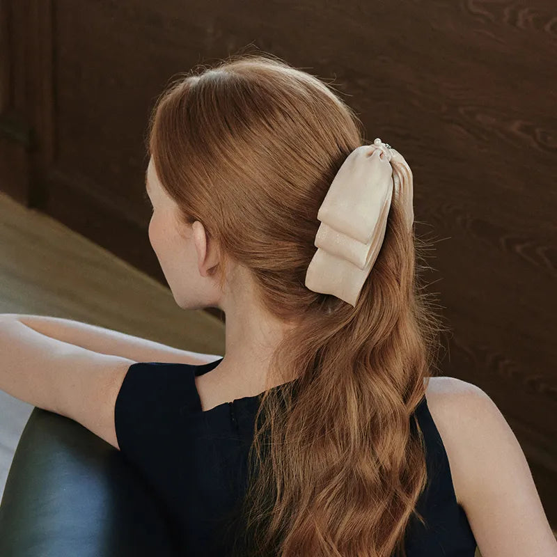 Trinity Ruffled Ribbon Bow Banana Clip - EVITA PERONI OFFICIAL