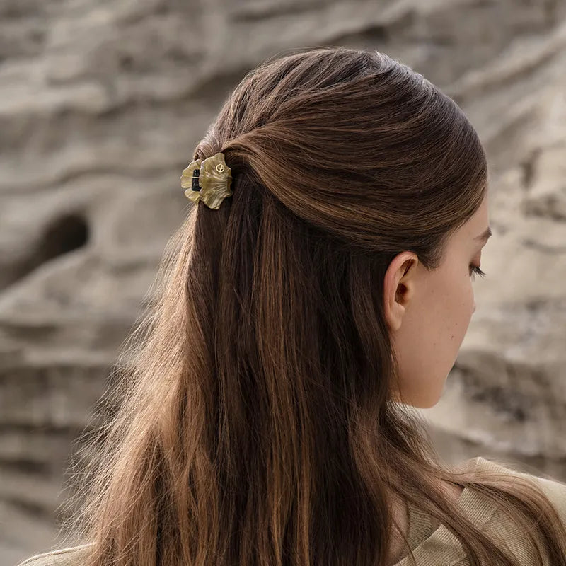 Uma Mini Hair Claw - EVITA PERONI OFFICIAL