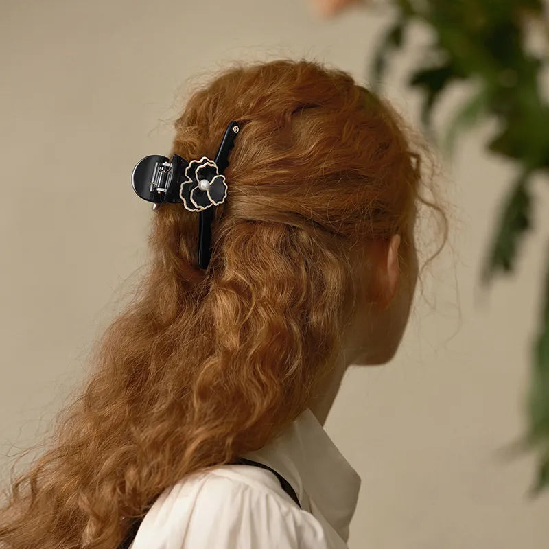 Isabella Large Hair Claw - EVITA PERONI OFFICIAL