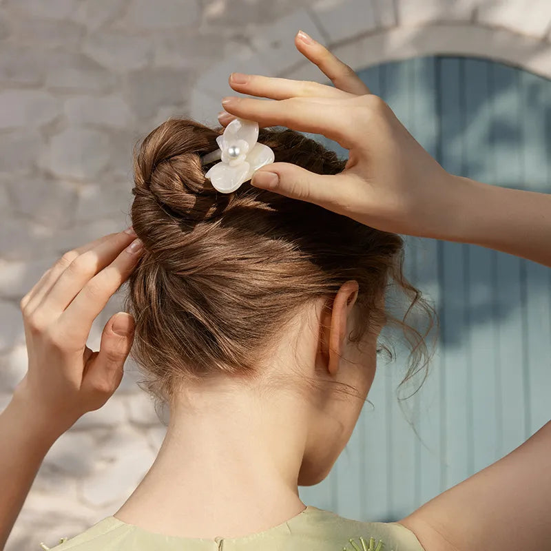 Eloise Butterfly Orchid Hair Pin - EVITA PERONI OFFICIAL