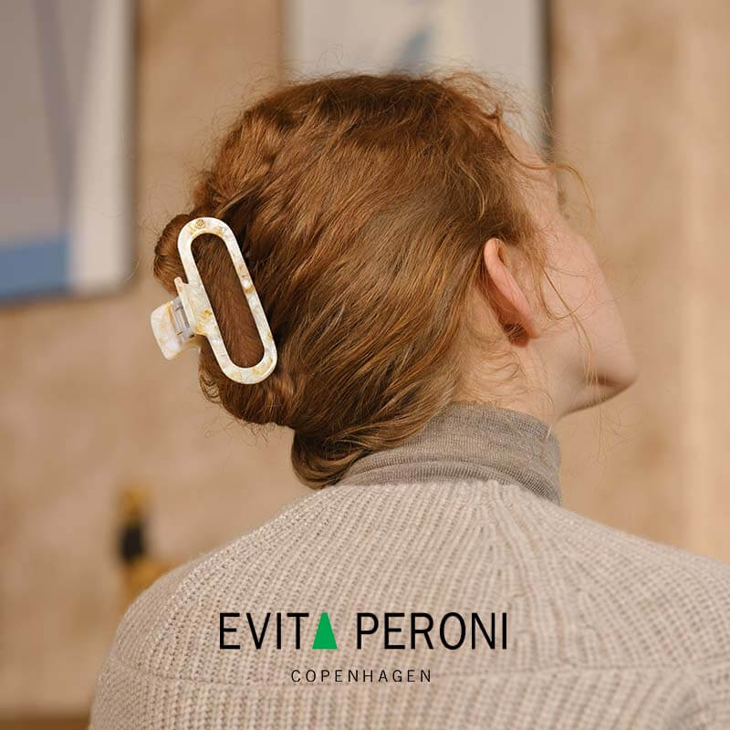 Miranda Large Hair Claw - EVITA PERONI OFFICIAL