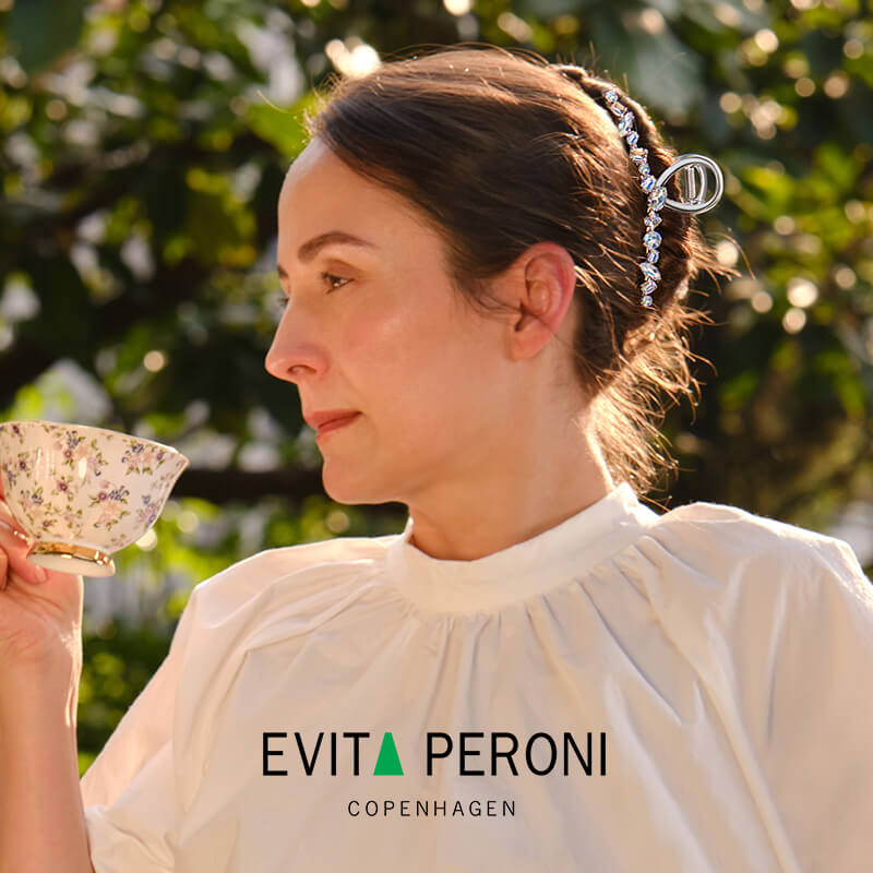 Odelia Large Hair Claw - EVITA PERONI OFFICIAL